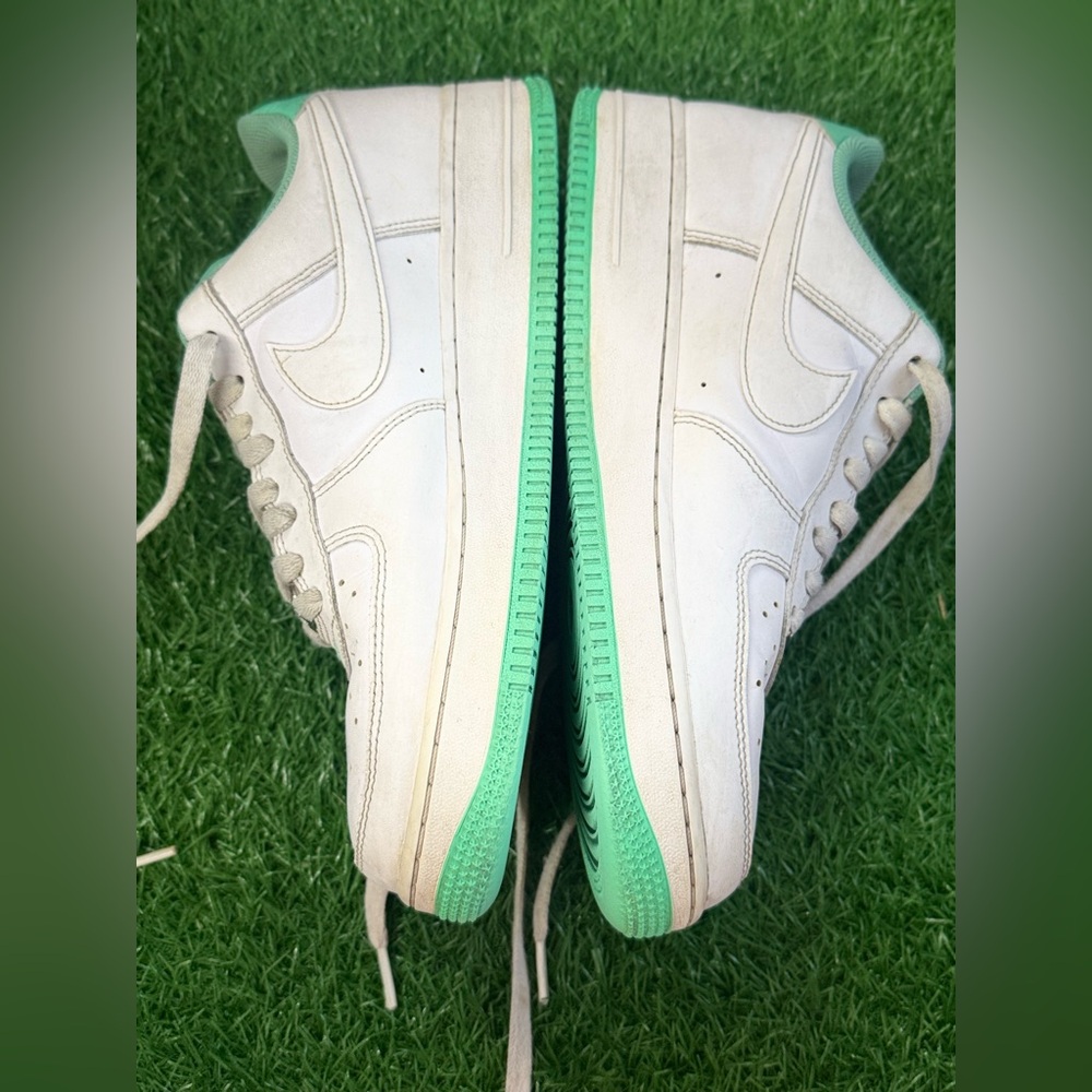 Nike‎ AF-1 Men’s Sneakers Size 8.5
